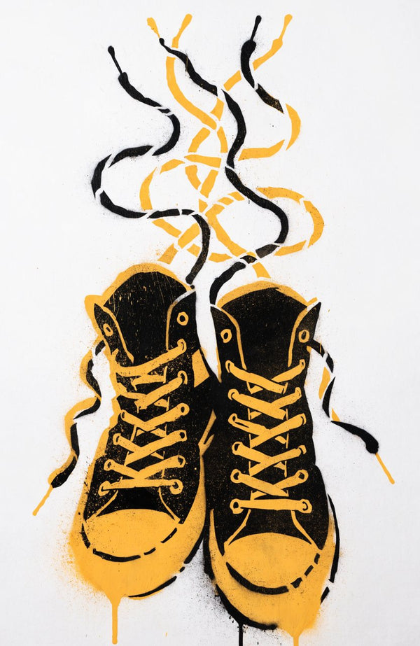 Sneaker-Liebe – Street-Art-Stencil von Urban Artery